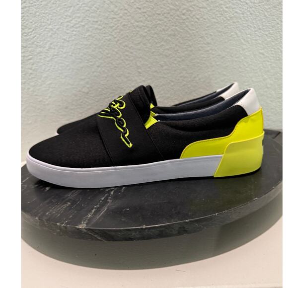 TOMMY HILFIGER New Realist Slip On with Elastic Bank Sneaker Black 12D